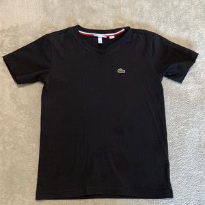 Lacoste boys Vneck size 8